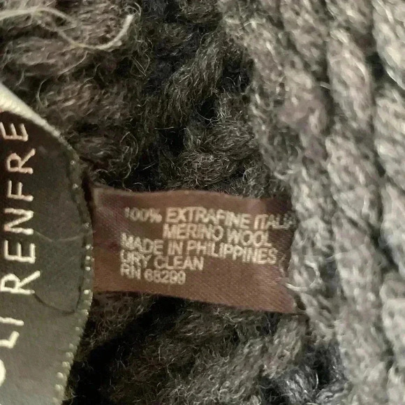 HOLT  REFREW Italian Merino Wool Chunky Circle Scarf - Picture 3 of 6